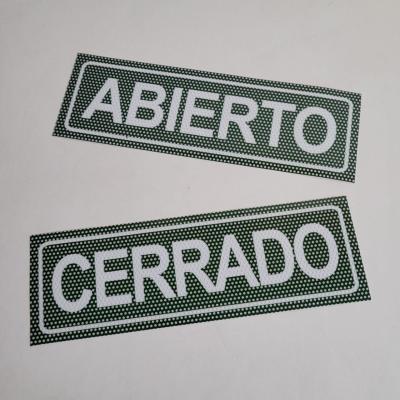 VINILO MICROPERFORADO ABIERTO / CERRADO 7CM X 21CM
